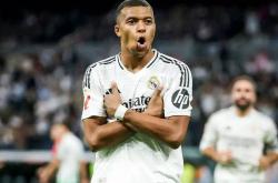 开云体育登录-马德里德比再度上演，皇马诚意距离领先