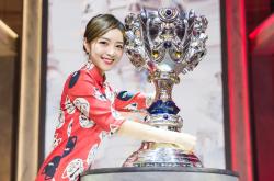 开云下载-民间英雄引领胜利，小组赛收官的简单介绍