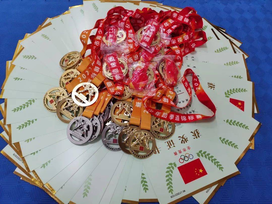 美洲选手闪耀舞台,斩获奖牌 美洲选手闪耀舞台,斩获奖牌