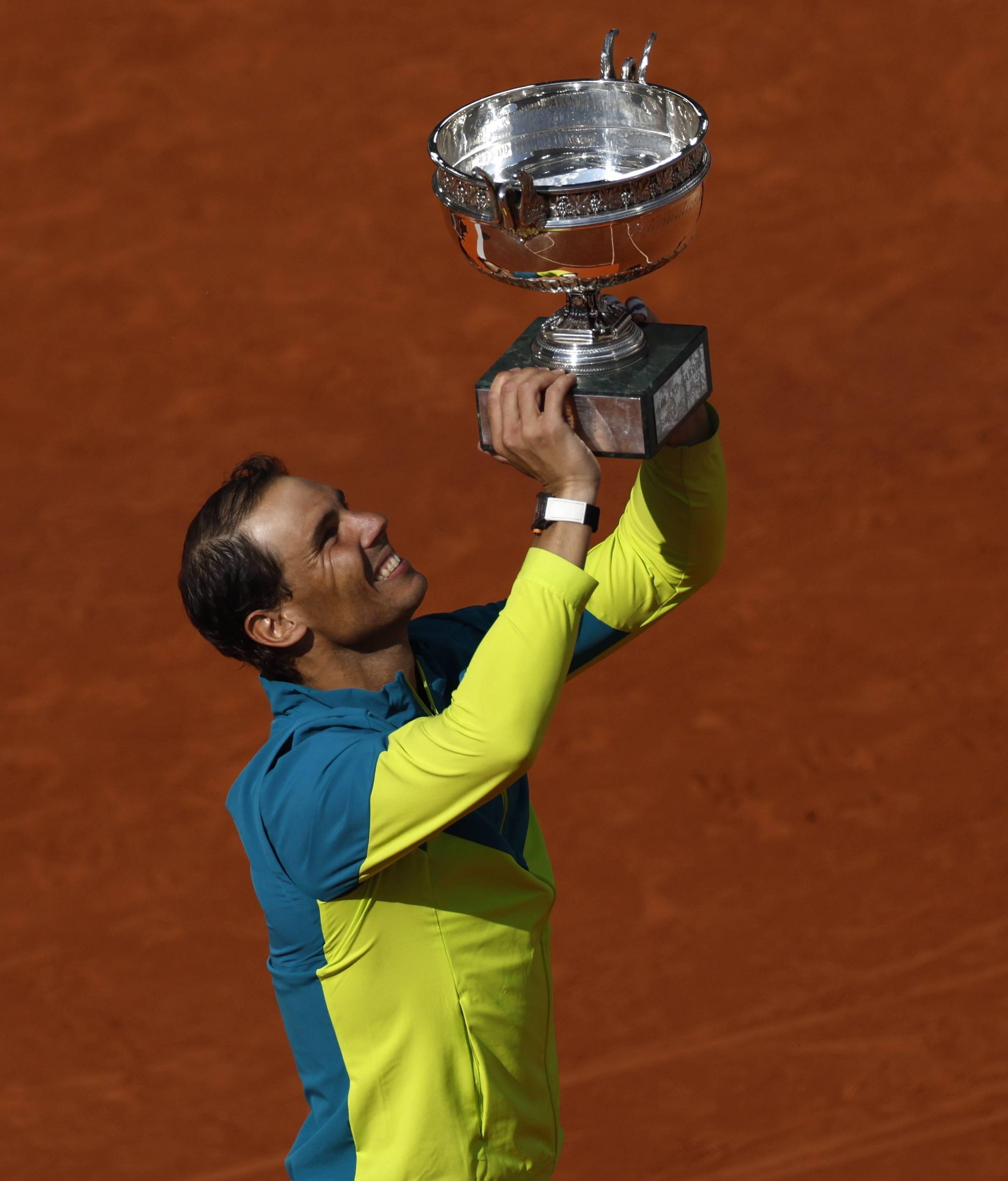 包含世界网球队鏖战意大利网球队,纳达尔关键制胜的词条 包含世界网球队鏖战意大利网球队,纳达尔关键制胜的词条