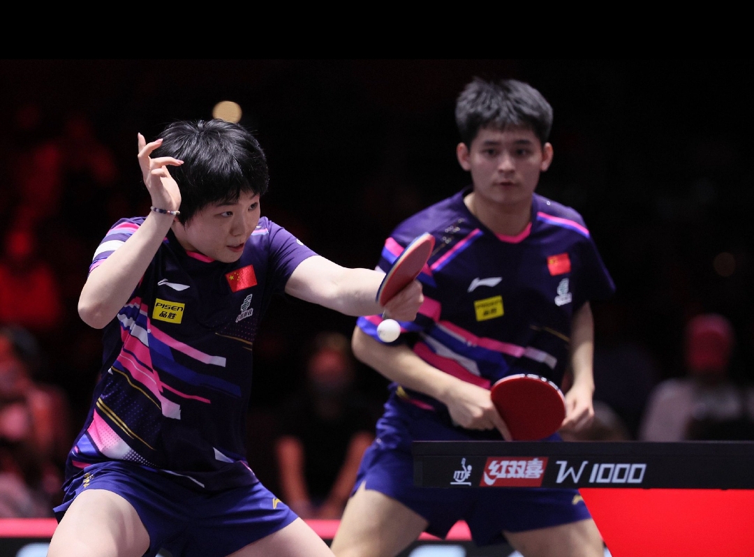 中国乒乓球队鏖战日本乒乓球队，奥恰洛夫关键制胜的简单介绍