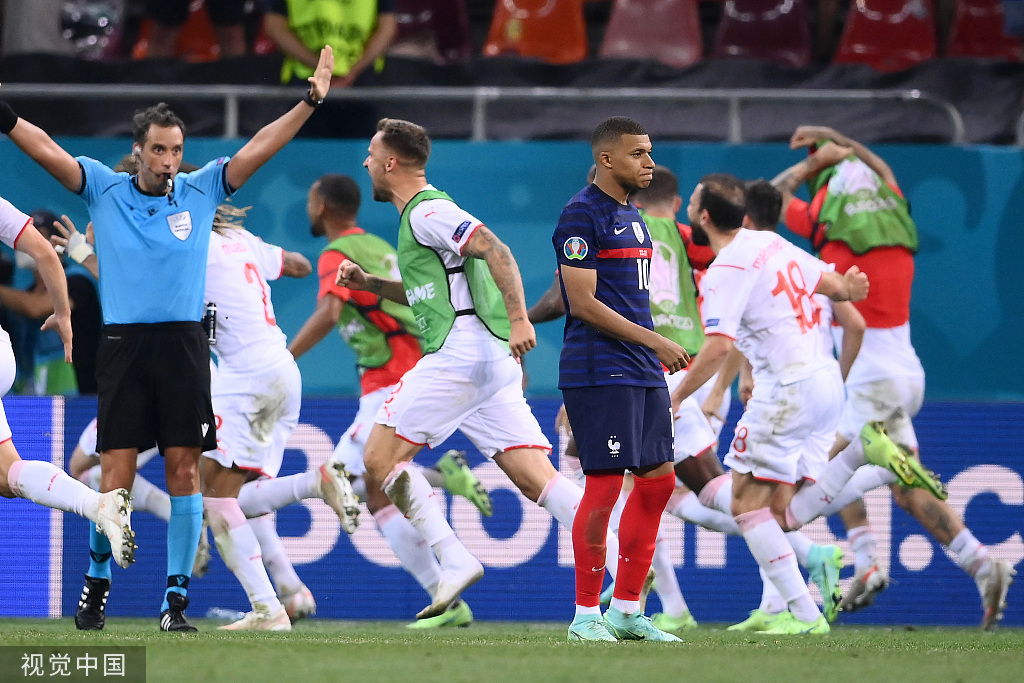 巴西翻盘瑞士,博格巴统治全场 巴西翻盘瑞士,博格巴统治全场