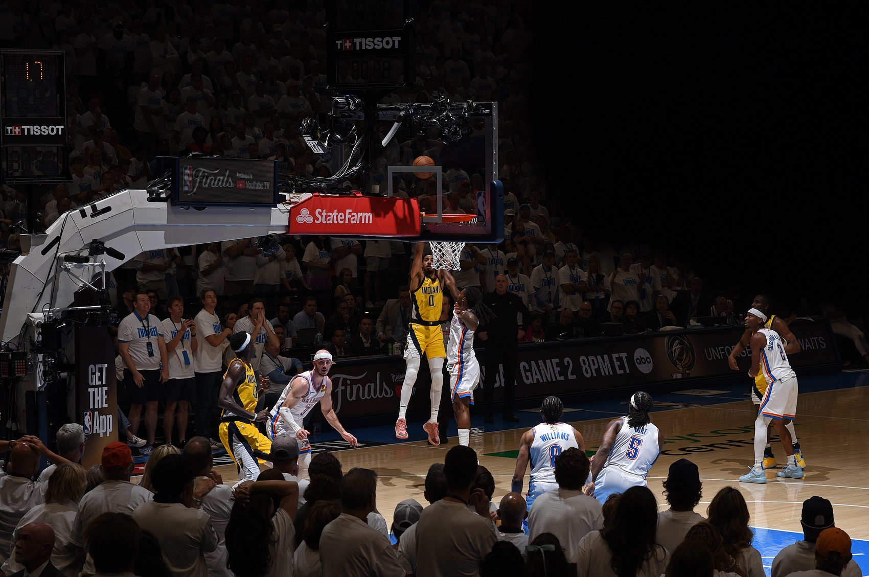 步行者完胜76人,武切维奇带队取胜 步行者完胜76人,武切维奇带队取胜