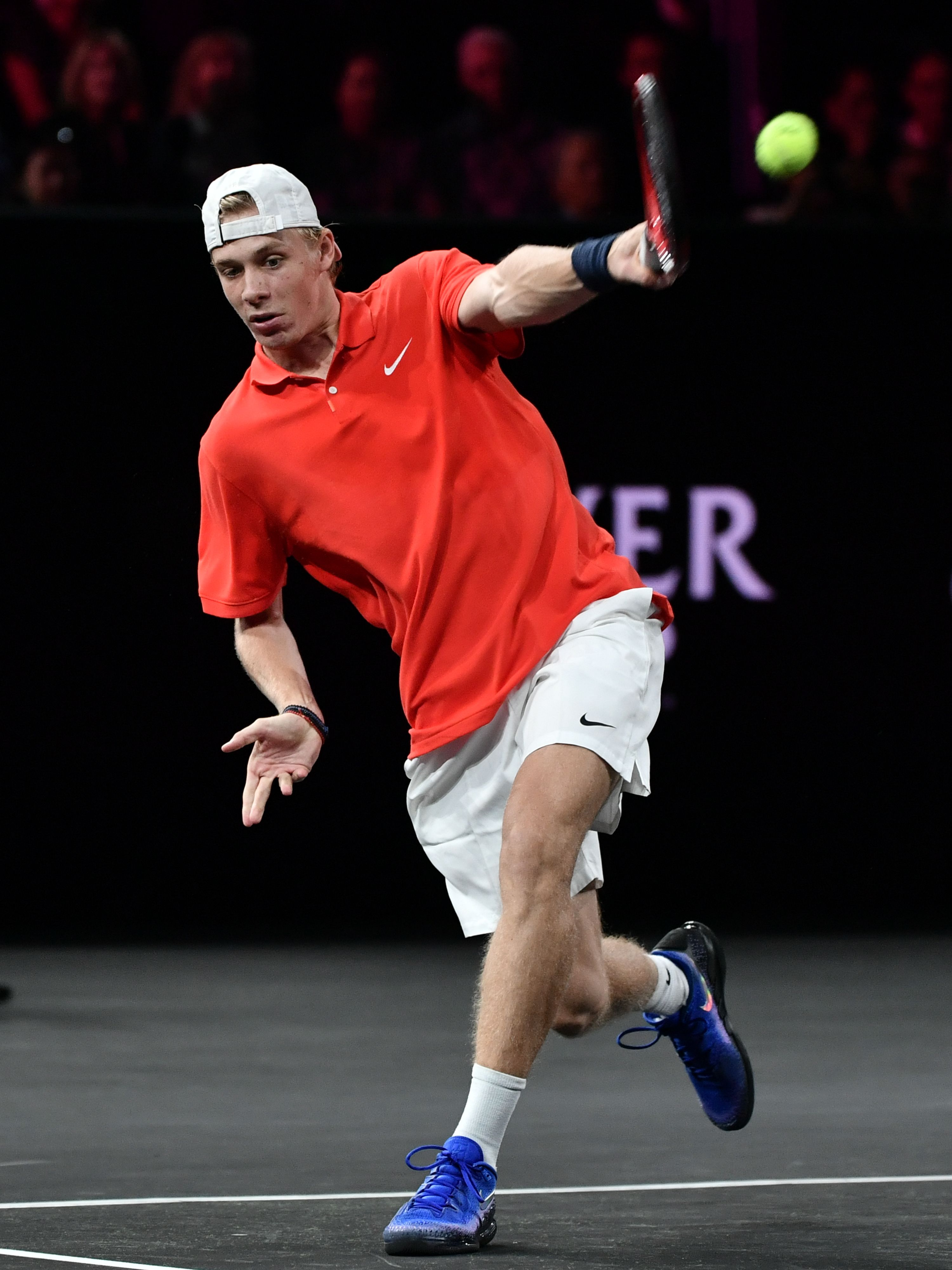 年终总决赛绝杀拉沃尔杯,蒂姆扛起全队 年终总决赛绝杀拉沃尔杯,蒂姆扛起全队